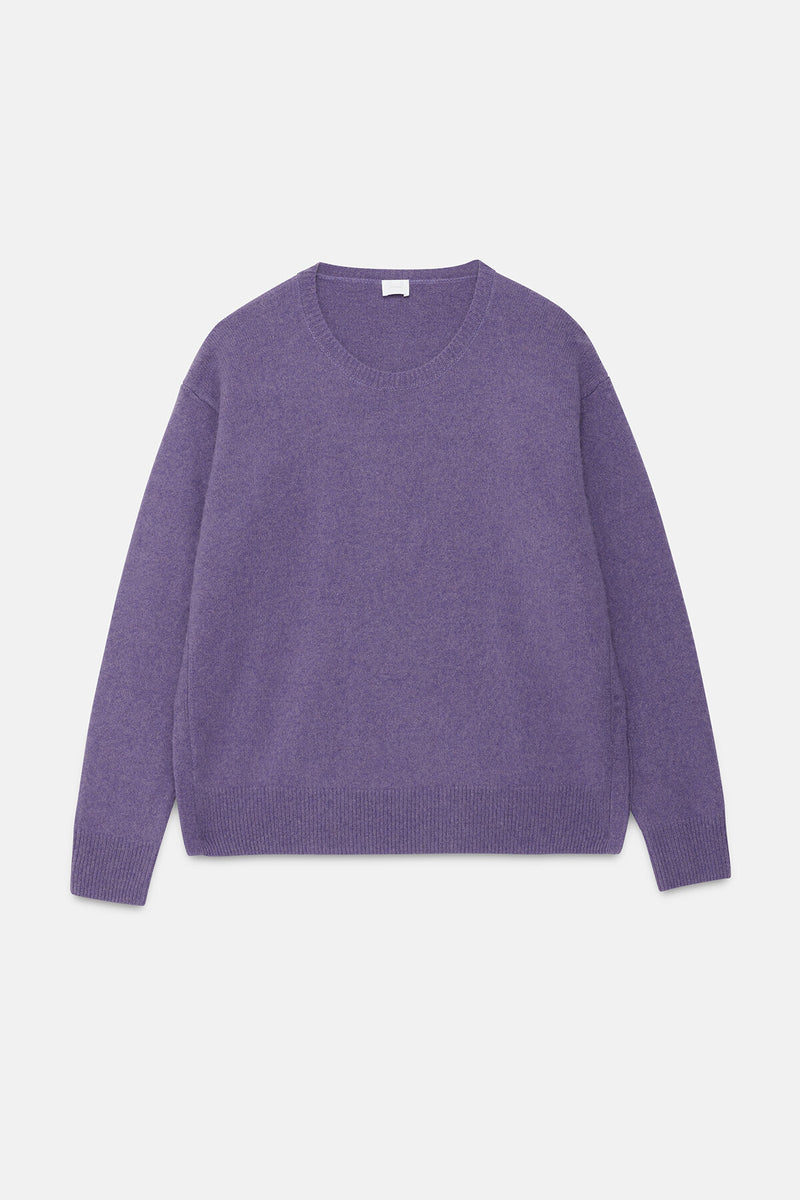 Long-sleeved crew-neck pullover