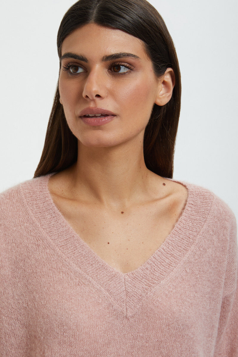 Long-sleeved V Neck pullover