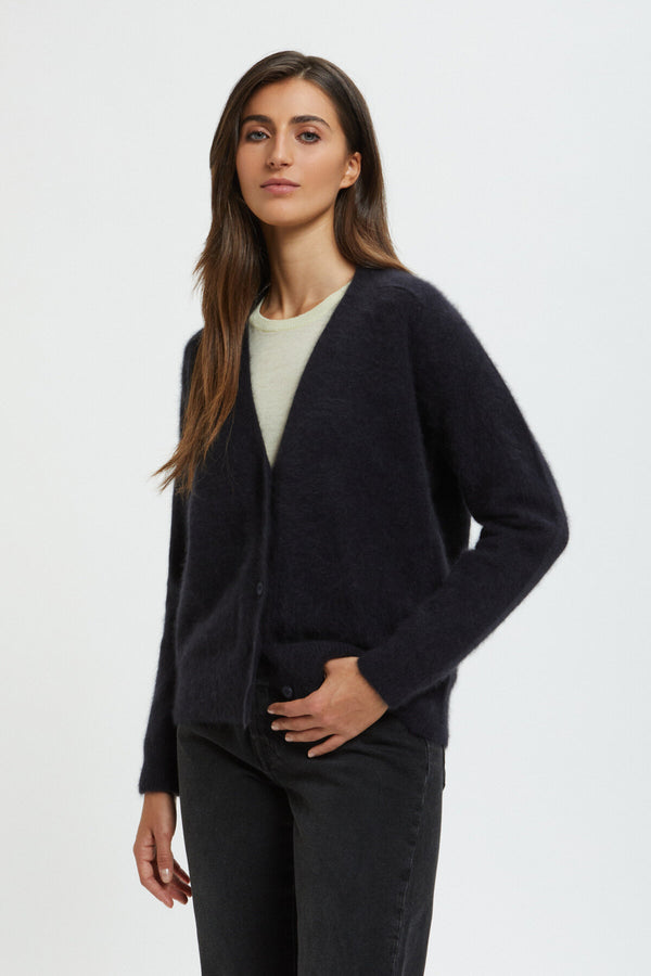 Long-sleeved V neck cardigan