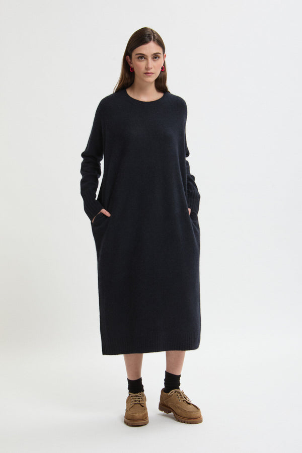 Round Longsleeve Dress