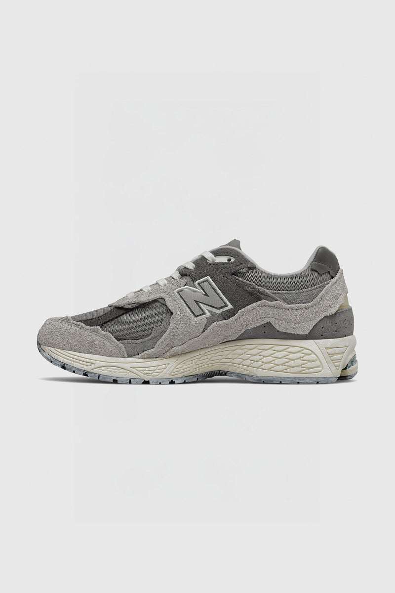 Sneakers 2002R Protection Pack