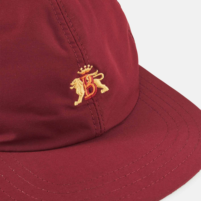 Baseball hat with logo