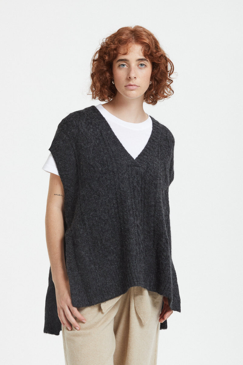 Alpaca-blend vest