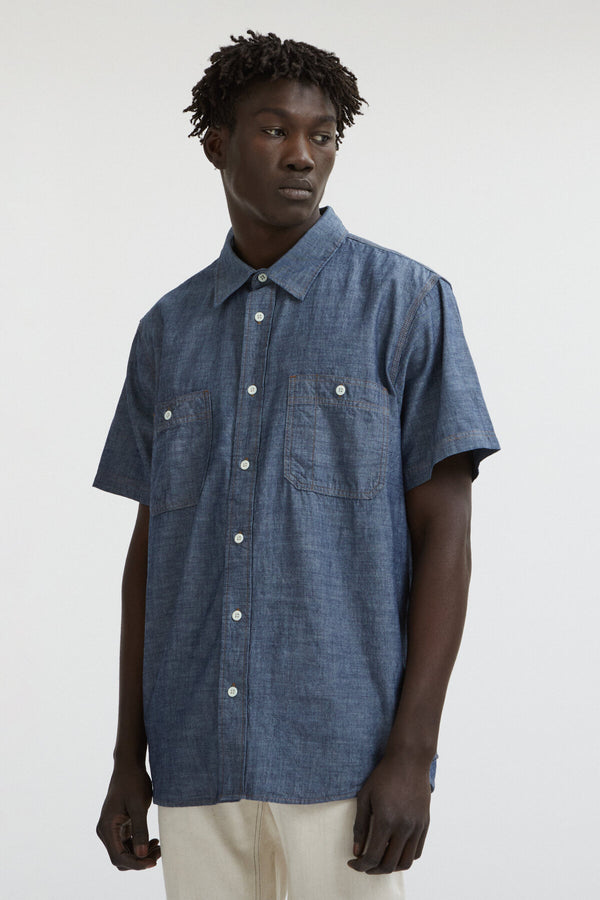 SHORT SLEEVE CHAMBRAY SHIRT