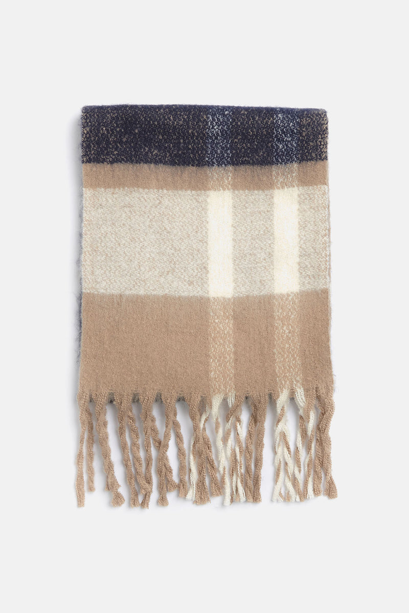 Isla Tartan Boucle Scarf